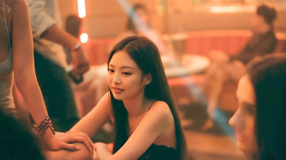 Nhân vật của Jennie (BLACKPINK) lộ bản chất thật-1