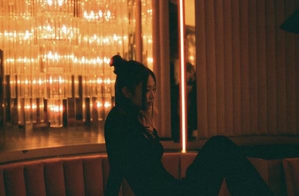 Jennie (BlackPink) đang phải đứng mũi chịu sào cho bộ phim gợi dục-7