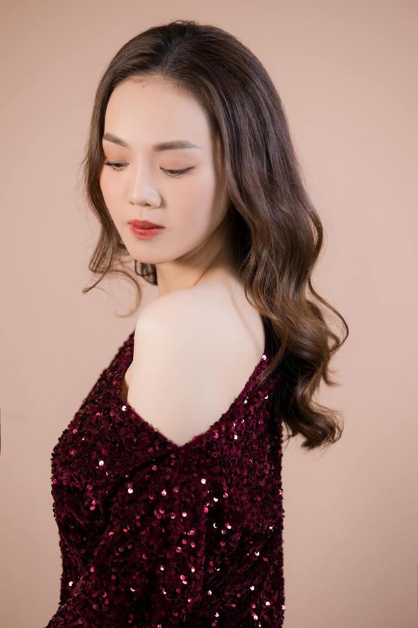 Vợ NSND Công Lý tuổi 40 trẻ đẹp nhờ hơn 10 năm nghiện yoga-2