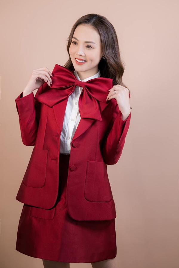 Vợ NSND Công Lý tuổi 40 trẻ đẹp nhờ hơn 10 năm nghiện yoga-8