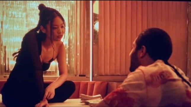 Cảnh nóng dày đặc ở tập 2 phim có Jennie (BlackPink)-1