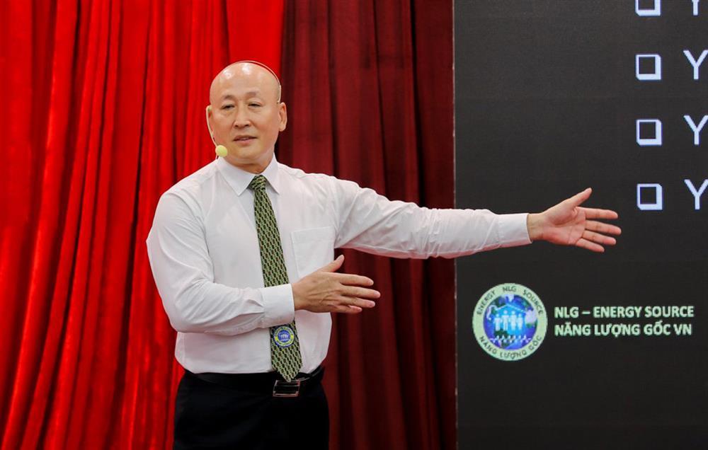 Chú Phúc - giáo chủ của Năng lượng gốc khiến hàng ngàn người mê muội là ai?-1