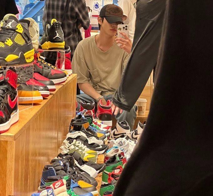 Cặp đôi A Business Proposal vẫn phim giả tình thật vì một hành động của nam chính-3