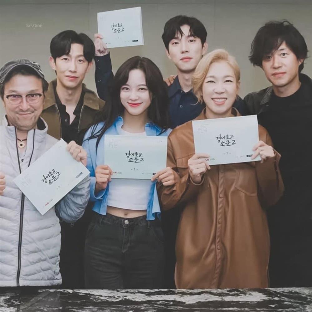 Cặp đôi A Business Proposal vẫn phim giả tình thật vì một hành động của nam chính-8