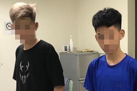 2 thiếu niên tấn công đôi trai gái trong đêm khuya hòng cướp xe máy