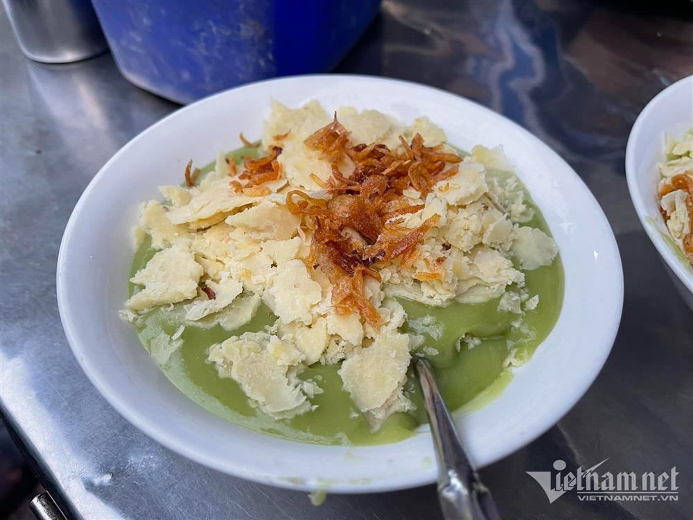 Phản ứng khách Tây khi thưởng thức món cháo lạ, giá rẻ bèo ở Hải Phòng-3