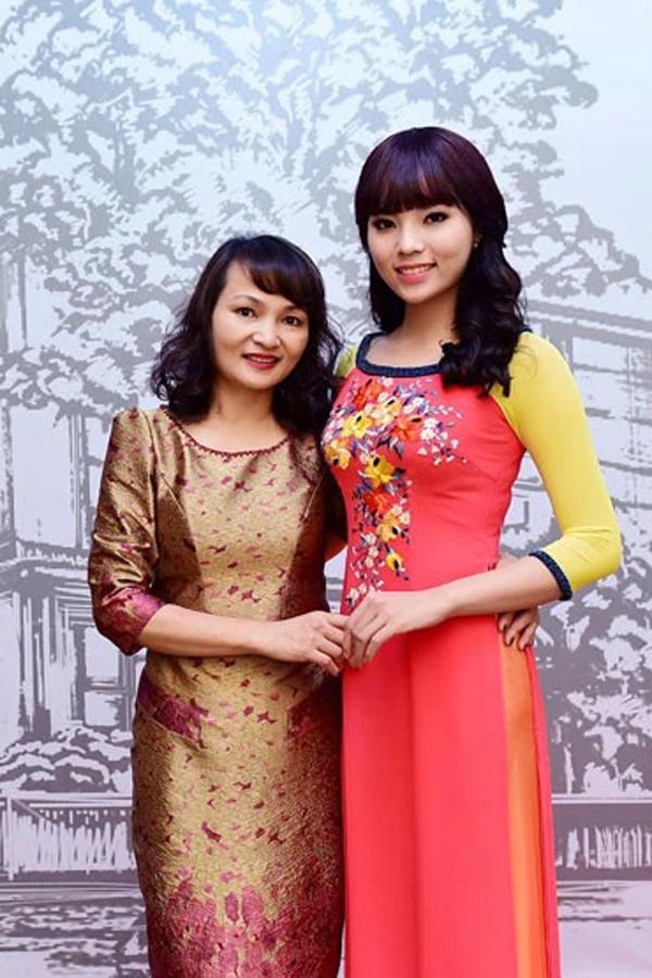 Thân thế người hết lòng chăm lo Hoa hậu Kỳ Duyên: Làm bà chủ năm 17 tuổi, có tiếng giàu sang-2