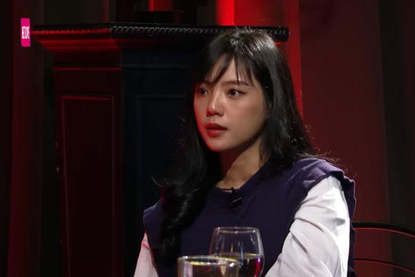 Cựu hotgirl tố chồng cũ bỏ con suy dinh dưỡng, 2h sáng vẫn dắt đi ngoài đường-1