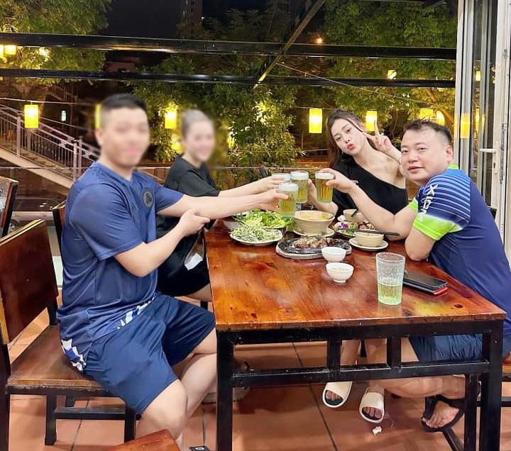 Phương Oanh ăn diện nhận bình luận trông như mang bầu-4