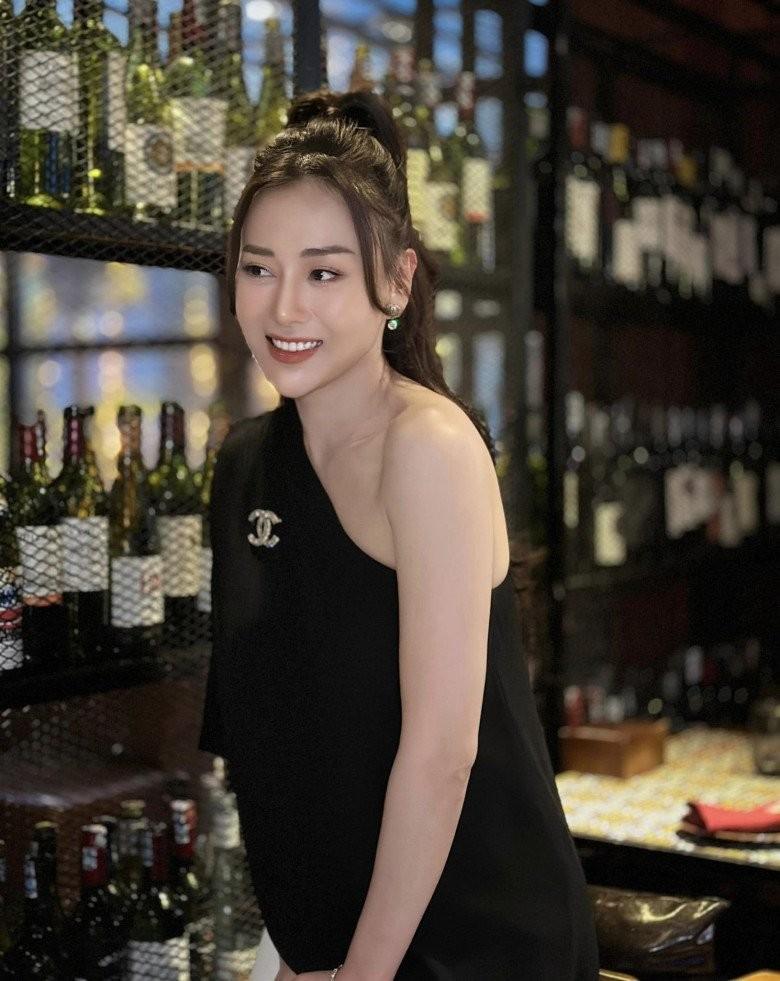 Phương Oanh ăn diện nhận bình luận trông như mang bầu-6