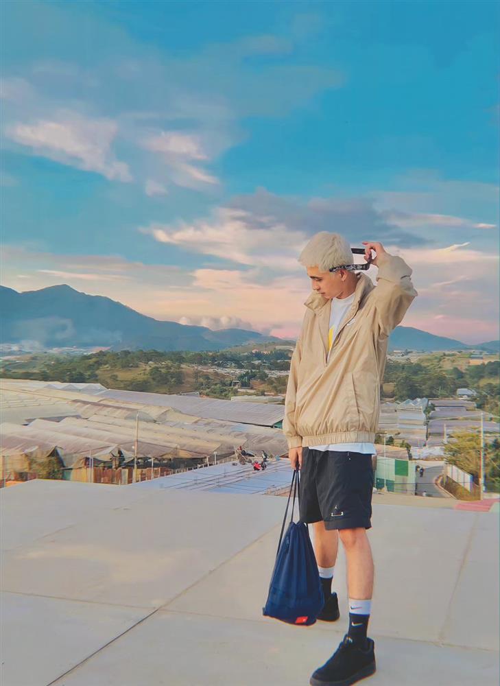 Cùng dàn sao Việt đón mặt trời, khơi năng lượng hè sôi động mỗi ngày-3