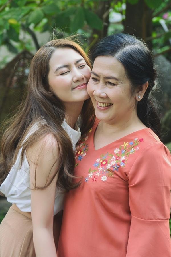 Người phụ nữ đặc biệt của Ngọc Lan: 36 năm làm mẹ đơn thân, dốc lòng vì con cháu-1