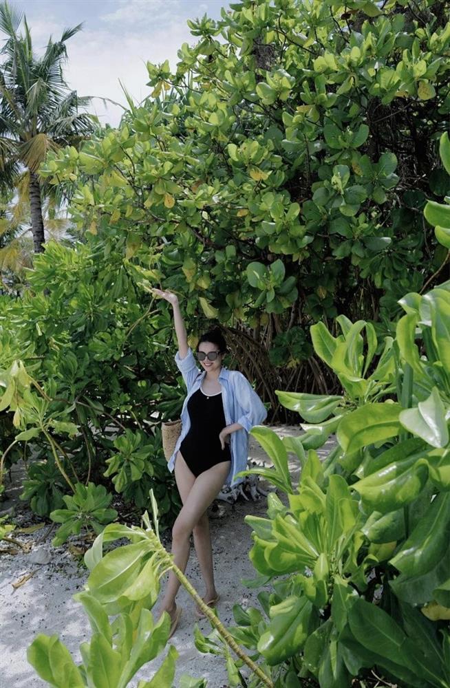 Bạn thân 7 năm kín tiếng của Đỗ Mỹ Linh nhan sắc lẫn danh tính không phải dạng vừa-8