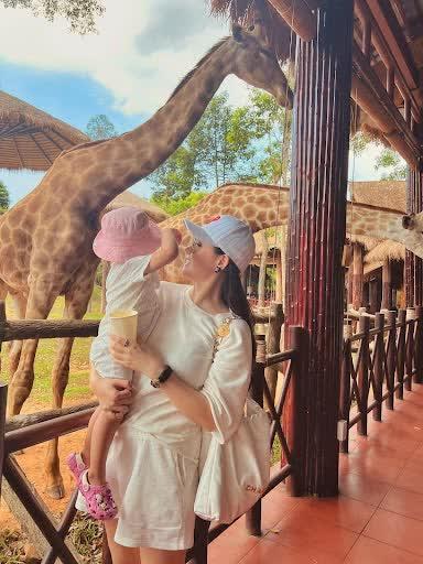 Phu nhân tập đoàn nghìn tỷ hiếm hoi tiết lộ góc biệt thự xa hoa-2