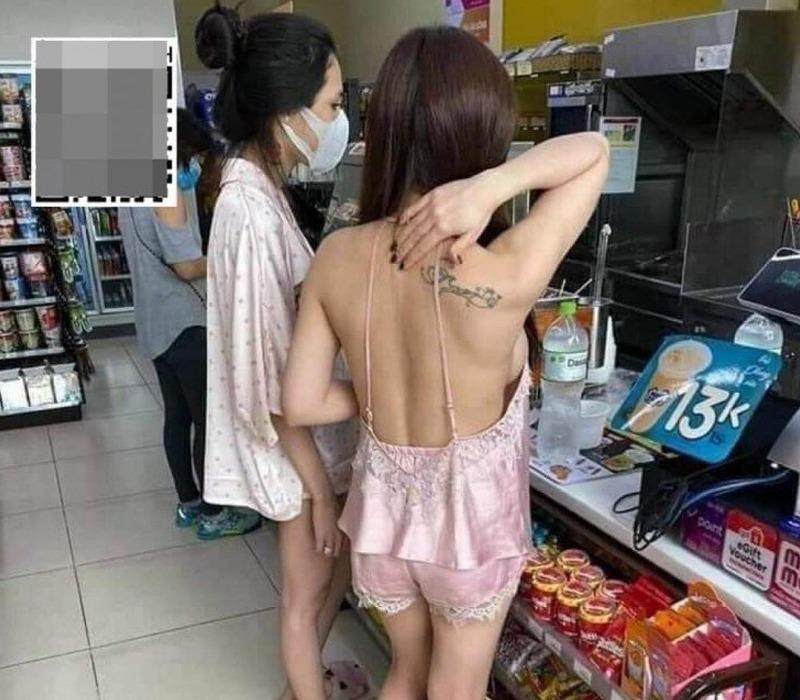 Đáng sợ mùa áo mát nách lên ngôi, không mặc áo ngực là hớ hênh-7