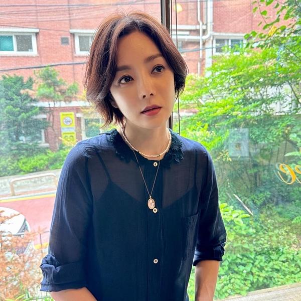 Cận cảnh nhan sắc tuổi 44 của Chae Rim sau nhiều lần lộ di chứng phẫu thuật-1