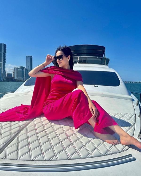 Vợ 23 tuổi của triệu phú Dubai tiết lộ mặt tối việc sống trong giới siêu giàu-1