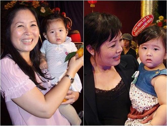 Gái út gây sốt từ nhỏ của NSND Hồng Vân giờ lớn nhiều thay đổi, to cao ngang mẹ-1