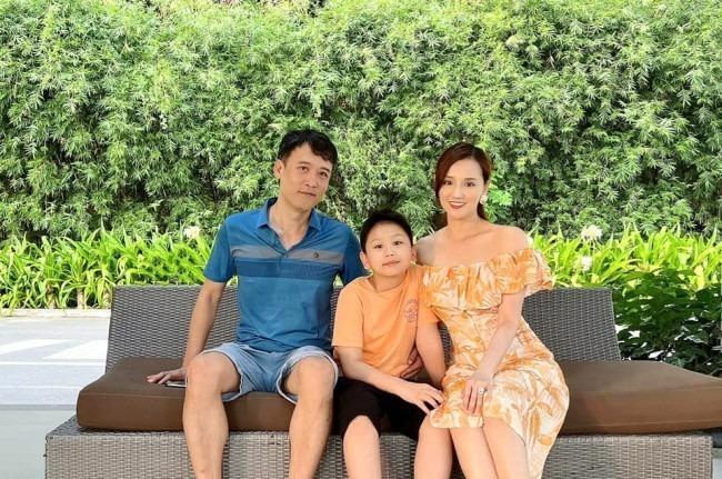 Nghi vấn Lã Thanh Huyền công bố con gái thứ 2