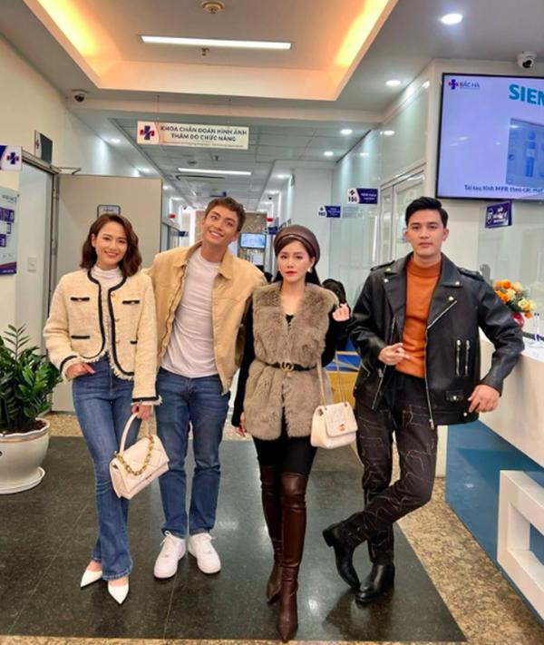 Khán giả ngám ngẩm nóng nực, cắt điện mà mặc áo cổ lọ của 2 phim giờ vàng VTV-3