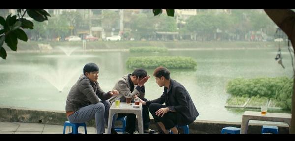 Khán giả ngám ngẩm nóng nực, cắt điện mà mặc áo cổ lọ của 2 phim giờ vàng VTV-13