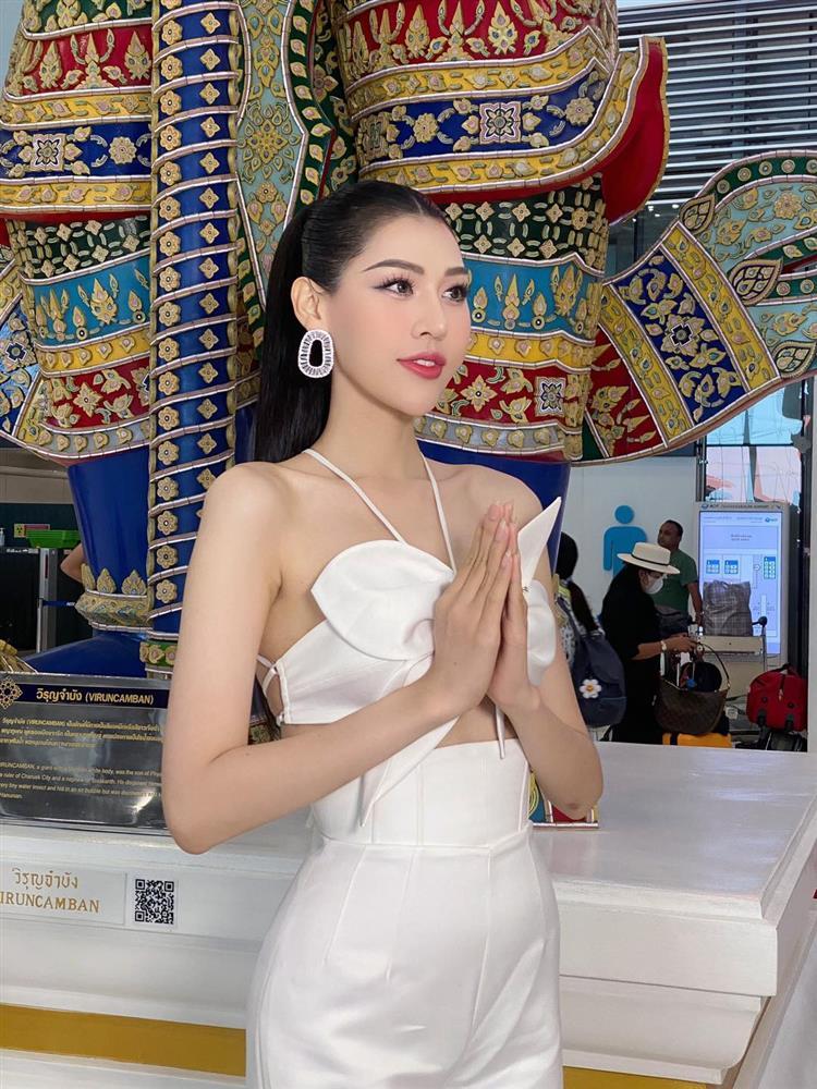 Dịu Thảo sao chép bài giới thiệu của Hoa hậu Hoàn vũ Thái Lan?-2