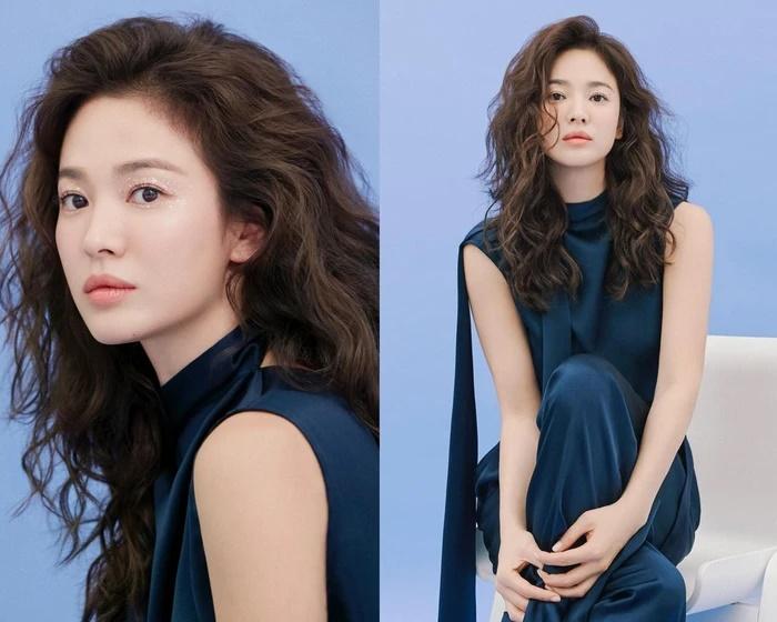 4 kiểu tóc xoăn sang trọng, không cộng tuổi của Song Hye Kyo-3
