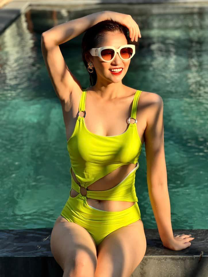 Chọn gam màu cực cháy đi biển như nữ đại gia Lã Thanh Huyền-8