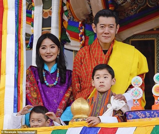 Hoàng hậu vạn người mê Bhutan thông báo tin mừng ngay sau sinh nhật tuổi 33-1