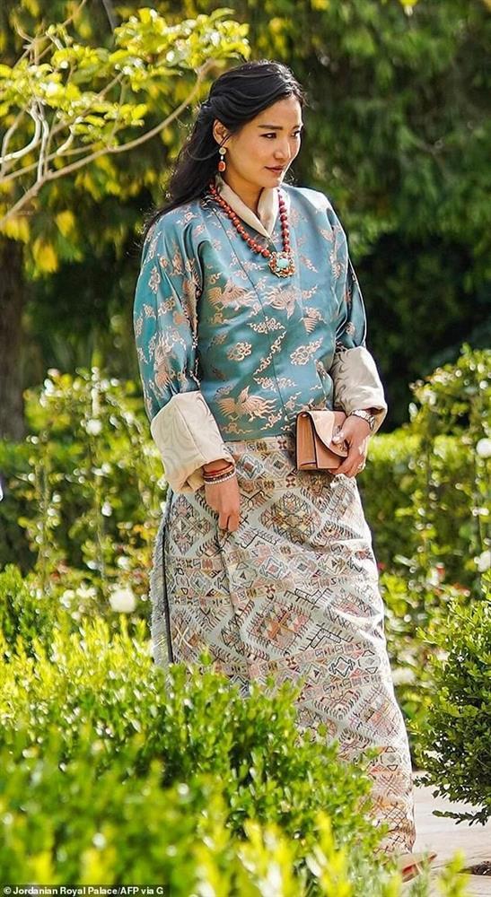 Hoàng hậu vạn người mê Bhutan thông báo tin mừng ngay sau sinh nhật tuổi 33-3