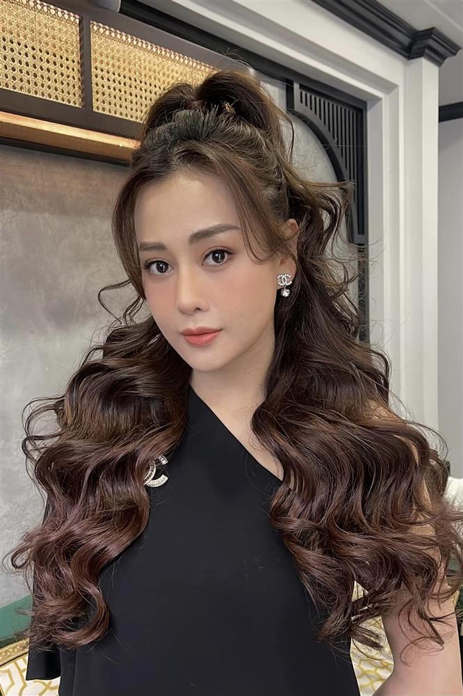 Đường tình của Phương Oanh trước khi đăng ký kết hôn với Shark Bình-9