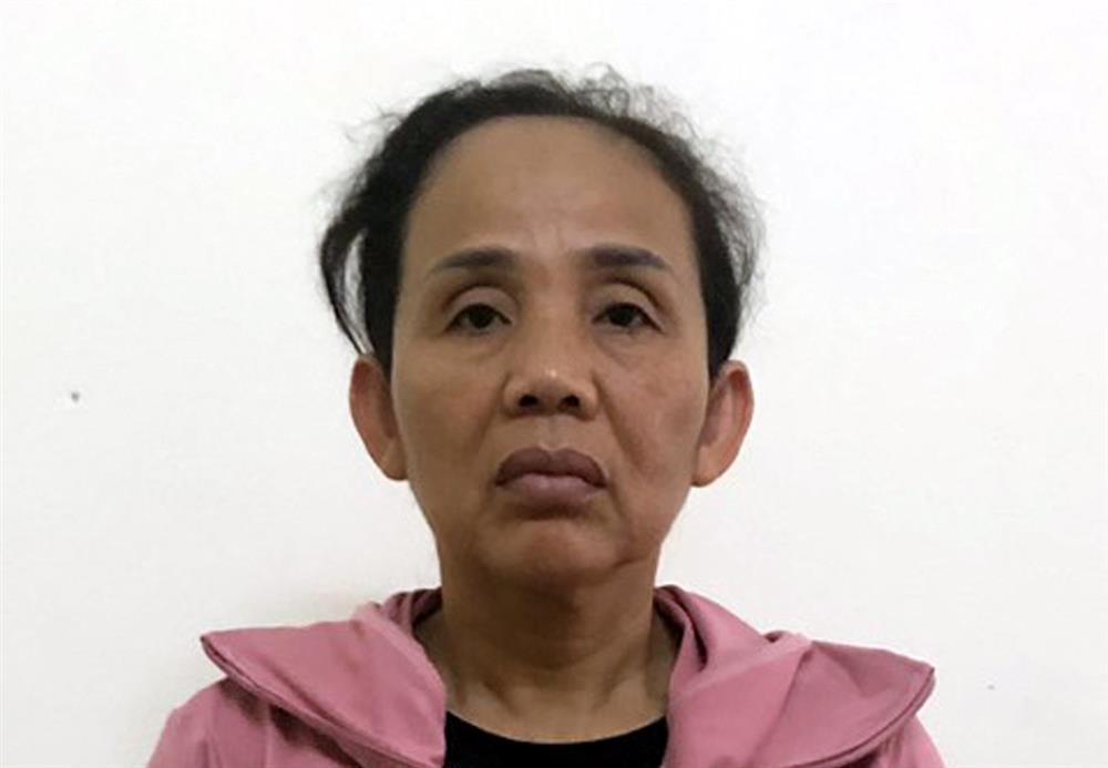 Nữ quái mang đầy tiền án vào Bệnh viện Việt Đức lừa đảo-1