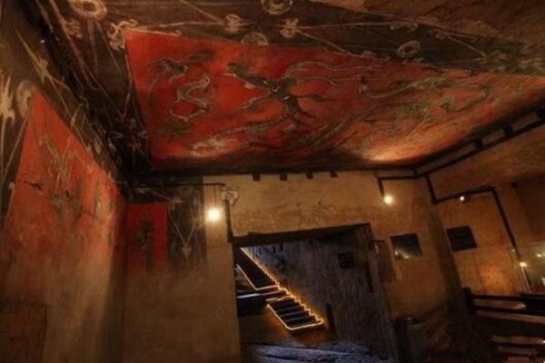 Bỏ ra 11 tỷ mua viên đá, cô gái sốc nặng khi biết giá trị thực của món đồ-3