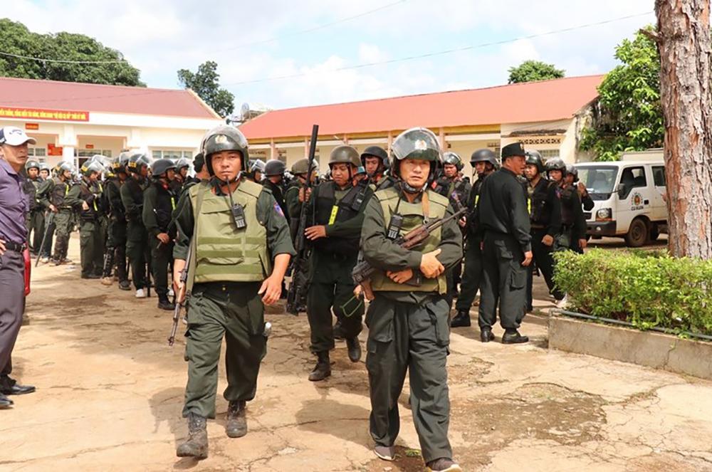 Giám đốc Công an tỉnh Đắk Lắk: Truy bắt bằng được các đối tượng nguy hiểm-3