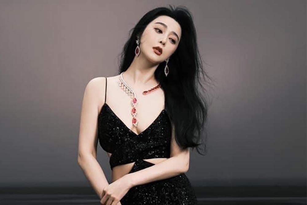 Phạm Băng Băng lên bìa Vogue, đeo trang sức của NTK người Việt-3