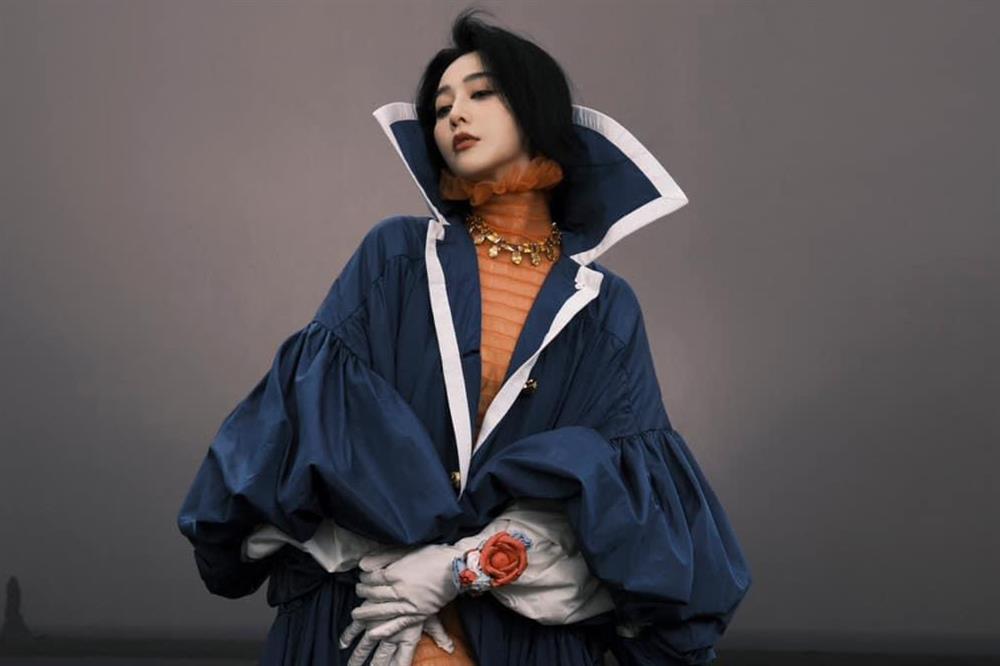 Phạm Băng Băng lên bìa Vogue, đeo trang sức của NTK người Việt-2