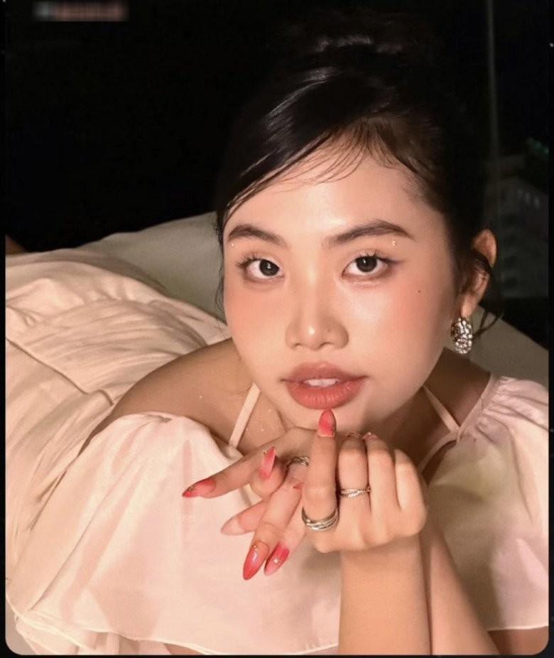 Thoát nét cô bé dân ca, Phương Mỹ Chi diện váy ôm sát khoe dáng nảy nở-5