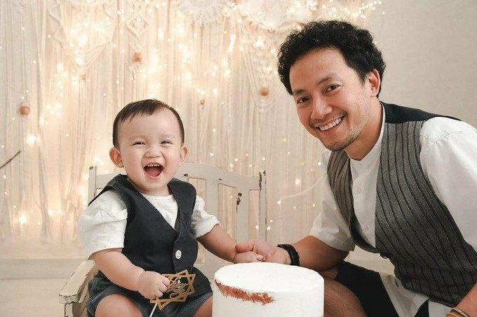 Tiến Đạt dẫn vợ bầu 8 tháng dự sự kiện, nhan sắc không son phấn thành tâm điểm-5