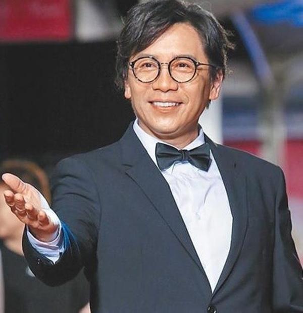 Đạo diễn yêu râu xanh phải rút khỏi giới giải trí vì quấy rối tình dục nhiều sinh viên nữ-1