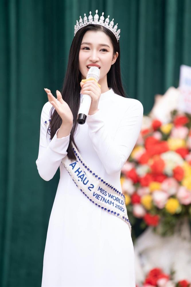 Á hậu Phương Nhi: Từ thần tiên tỷ tỷ thành mỹ nhân gợi cảm chỉ sau 1 năm-12