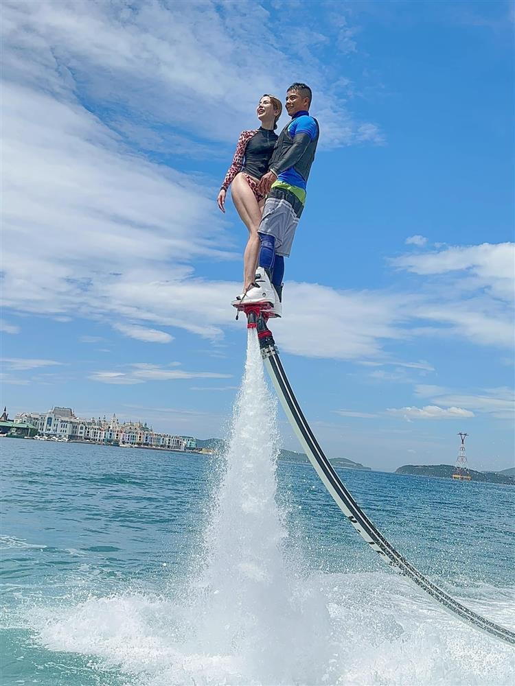 Diệp Lâm Anh hậu ly hôn chưa 1 ngày xấu, cặp đùi quá đỉnh-3