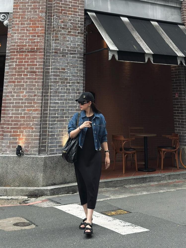 Sinh 2 con, Phanh Lee mặc đồ như đi ruộng nhưng giá cả tấn gạo-3