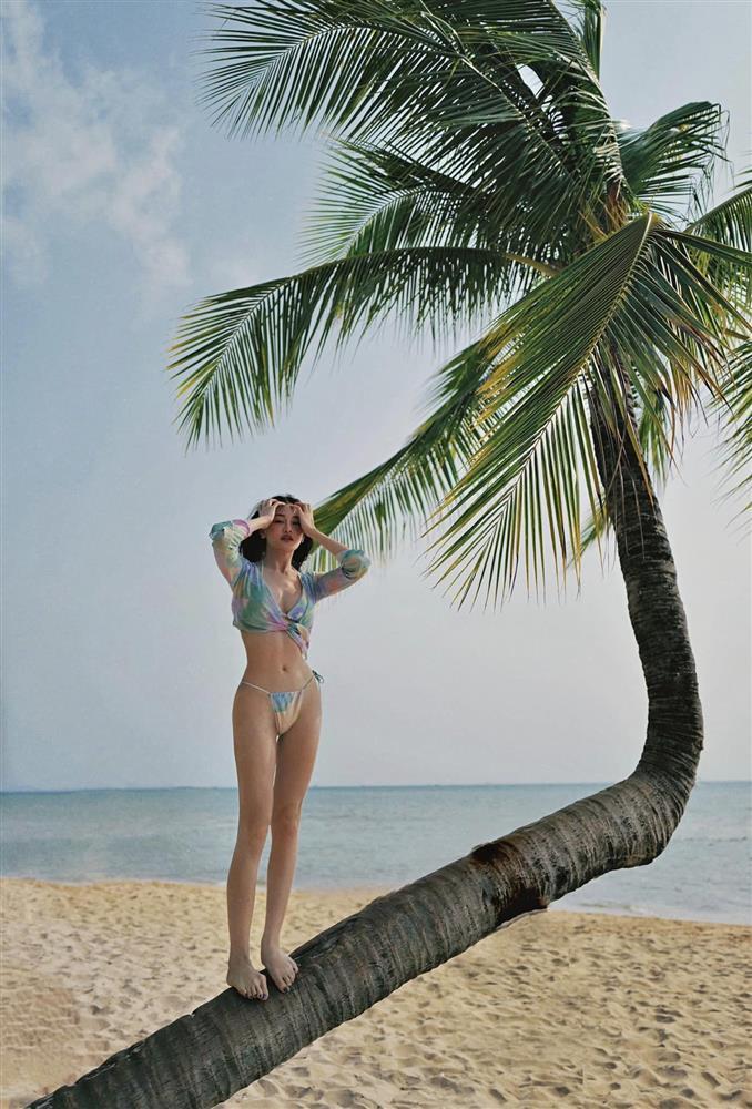 Bạn gái Mạnh Trường khoe bộ sưu tập bikini khiến fan tròn mắt-25