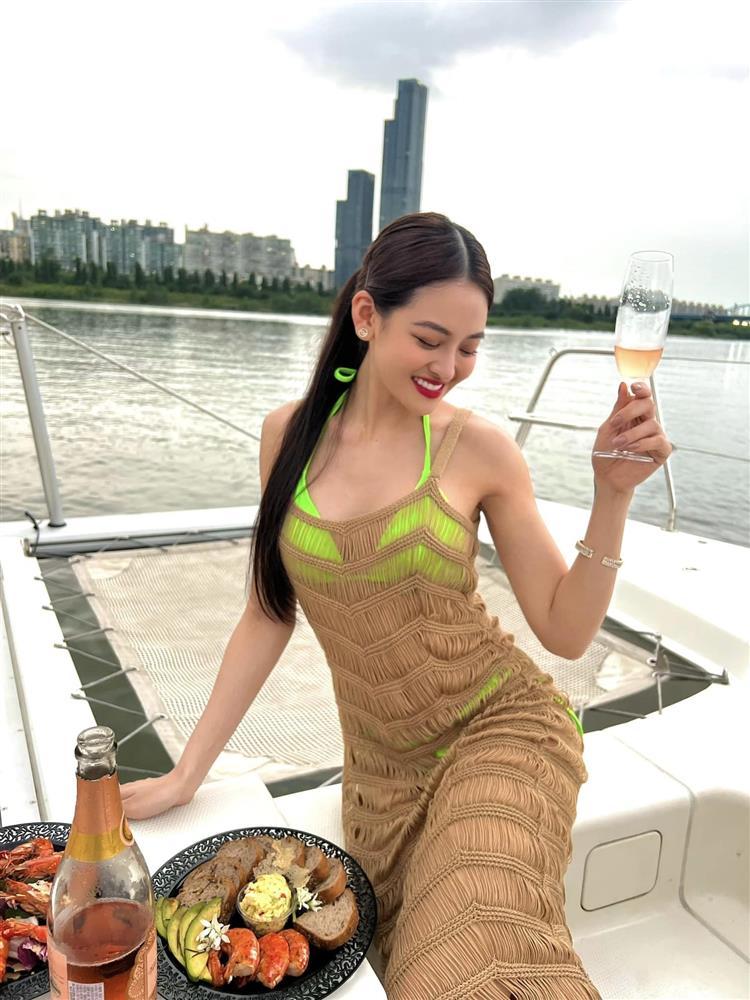 Bạn gái Mạnh Trường khoe bộ sưu tập bikini khiến fan tròn mắt-28