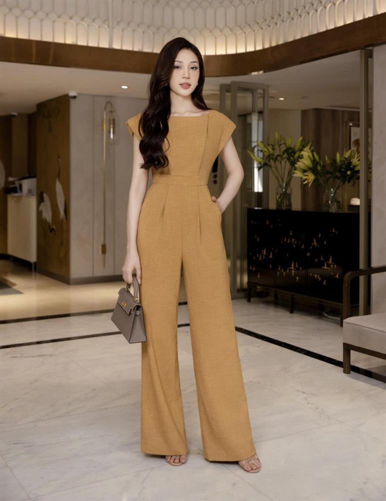 MC thời sự Mai Ngọc lên đồ đi làm như nữ sinh Nhật Bản-5