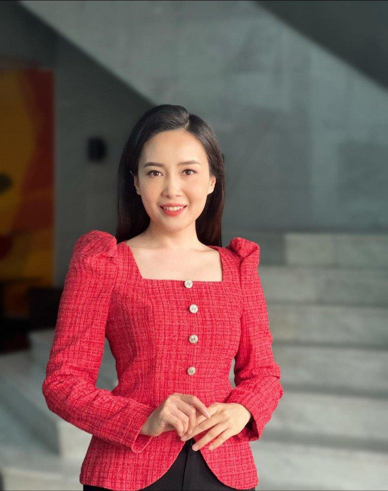 MC thời sự Mai Ngọc lên đồ đi làm như nữ sinh Nhật Bản-7
