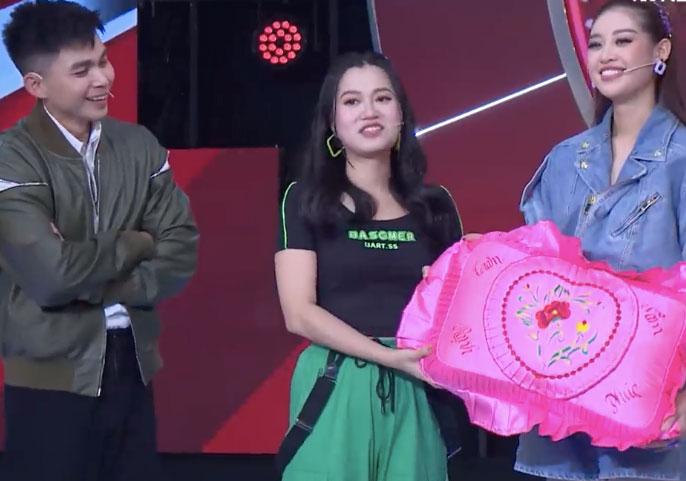 Khánh Vân tiết lộ có người yêu, mời Lâm Vỹ Dạ làm MC cho đám cưới vào năm sau?-1