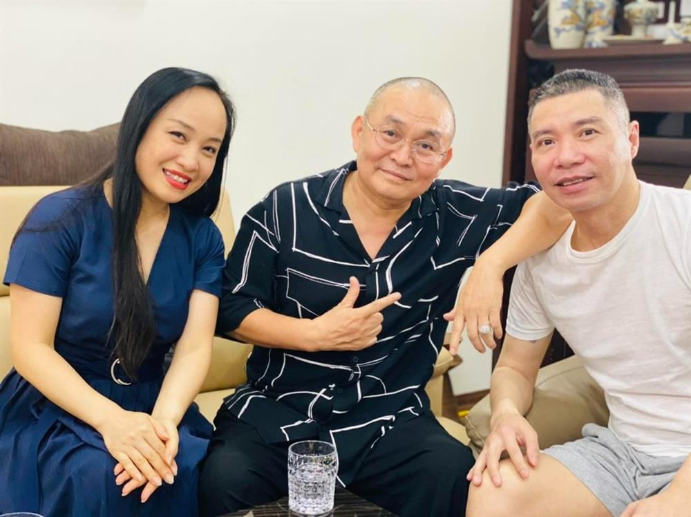 Vua hài đất Bắc Xuân Hinh đến thăm Công Lý, bất ngờ phản ứng của vợ Cô Đẩu-1