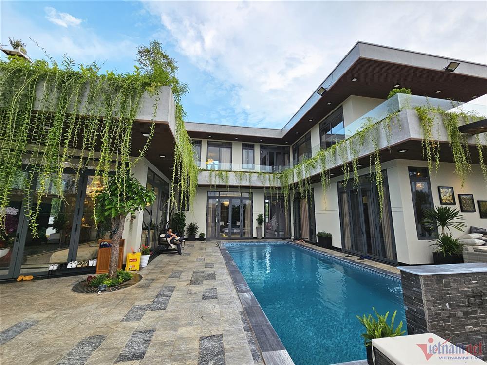 Villa 1.200m2 trị giá 35 tỷ đồng của ca sĩ 5 con Quách Thành Danh-2