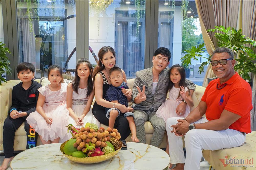 Villa 1.200m2 trị giá 35 tỷ đồng của ca sĩ 5 con Quách Thành Danh-13